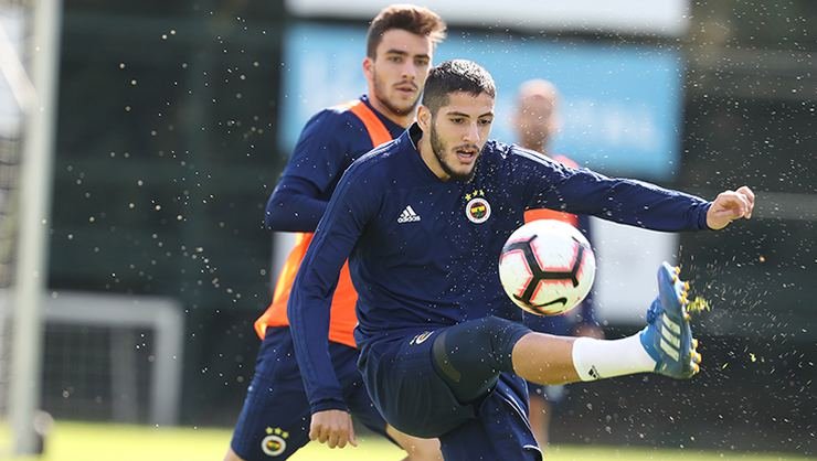 <h2>Benzia’dan Cocu’ya mesaj var</h2>