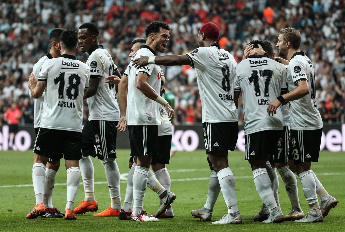 'Beşiktaş'a resmi teklif geldi! 65 milyon teklif..