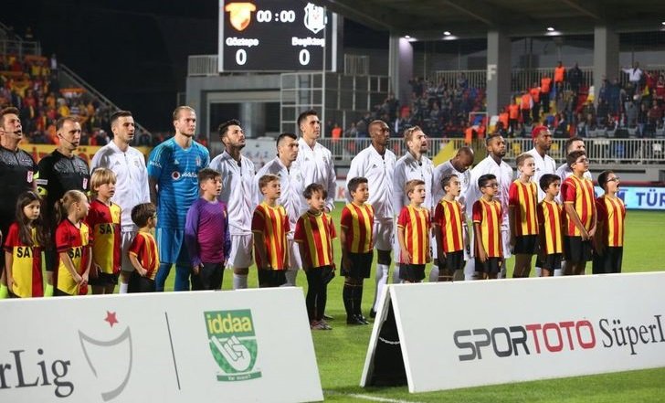 'Beşiktaş'ın yıldızından maç sonu şoke eden hareket