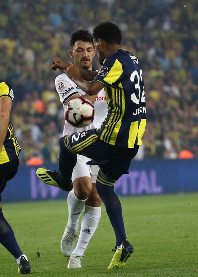 <h2>Beşiktaşlı yıldızdan kulübe ihtar! TFF’ye gitti, şok hamle</h2>