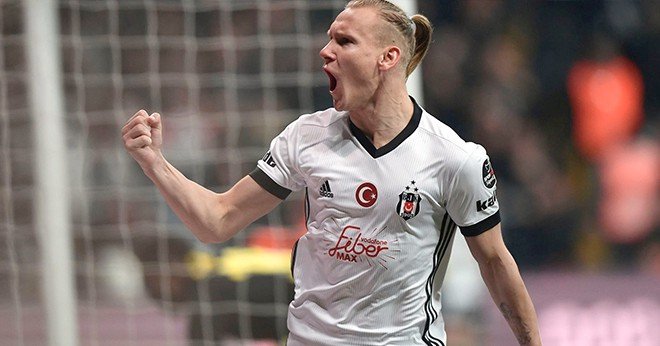 'Beşiktaş'ta değişim zamanı! Domagoj Vida'dan flaş hareket