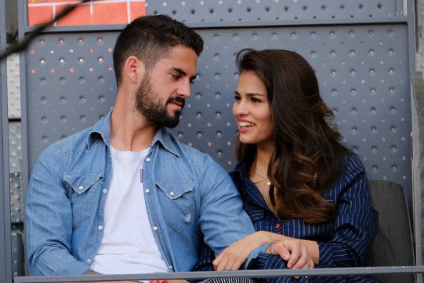 <h2>BİZ GÖĞÜS UCUNU GÖSTERSEK KALDIRIRLAR</h2>