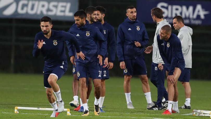 'Fenerbahçe'de 5 kadro dışı daha! Flaş gelişme...