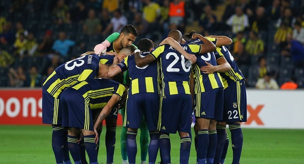 'Fenerbahçe'de Cocu'dan Başakşehir maçında sürpriz! Özel sistem