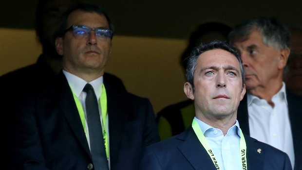 'Fenerbahçe'de flaş gelişme! Soyunma odasına girişi yasaklandı, yetkileri alındı