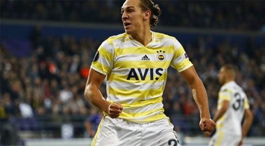 'Fenerbahçe'de Frey'den maç sonunda taraftarlara gönderme