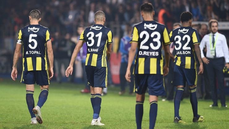 <h2>Fenerbahçe’de krizin adı eski-yeni ayrımı!</h2>
