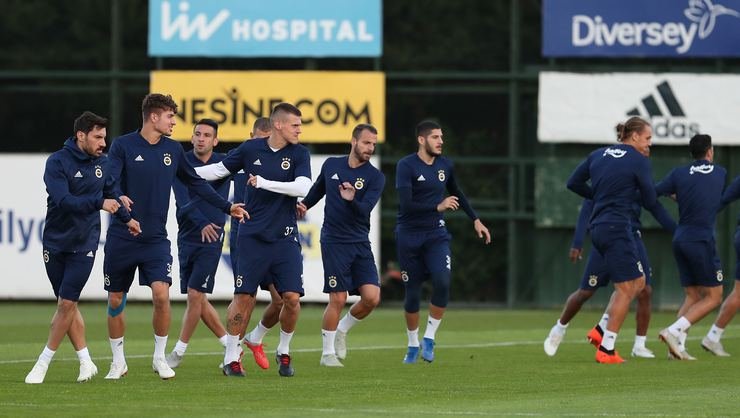 <h2>Fenerbahçe’de oyuncular tedirgin</h2>