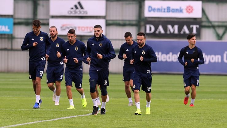 <h2>Fenerbahçe’de tarih tersten yazılıyor!</h2>
