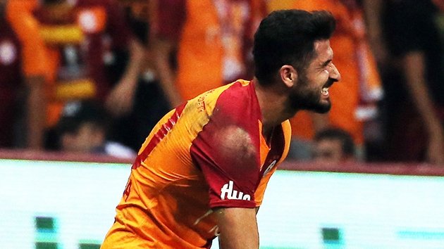 'Galatasaray'da Emre Akbaba için yıkan haber!