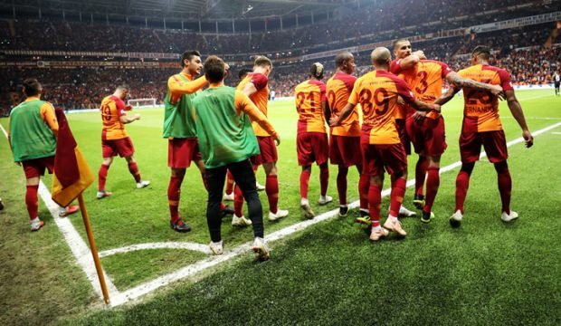'Galatasaray'da flaş gelişme! Tam 16 futbolcu...