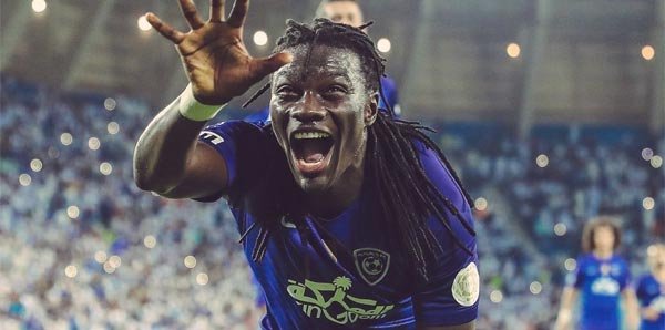 'Galatasaray'da Gomis gerçeği! Parasının yarısı bakın nereye gitti