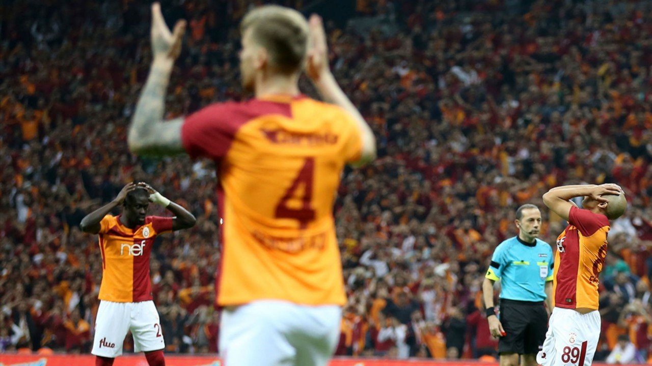 <h2>Galatasaray’da son dakika! Milli oyuncudan 3 yıllık imza</h2>