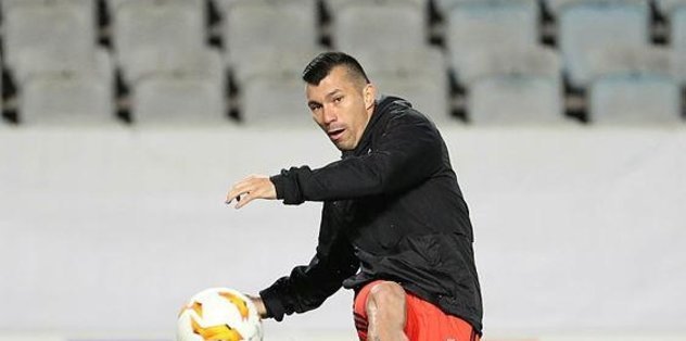 'Gary Medel çıldırdı! Bakın ne yaptı?