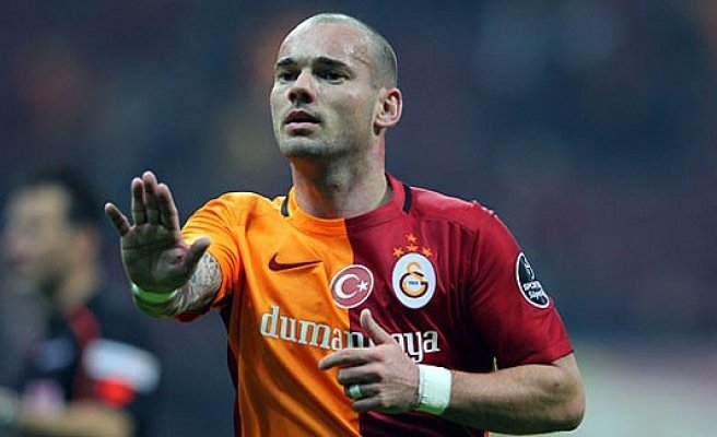 <h2>GEÇEN SEZON BELHANDA, DAHA ÖNCEKİ SEZON SNEİJDER</h2>