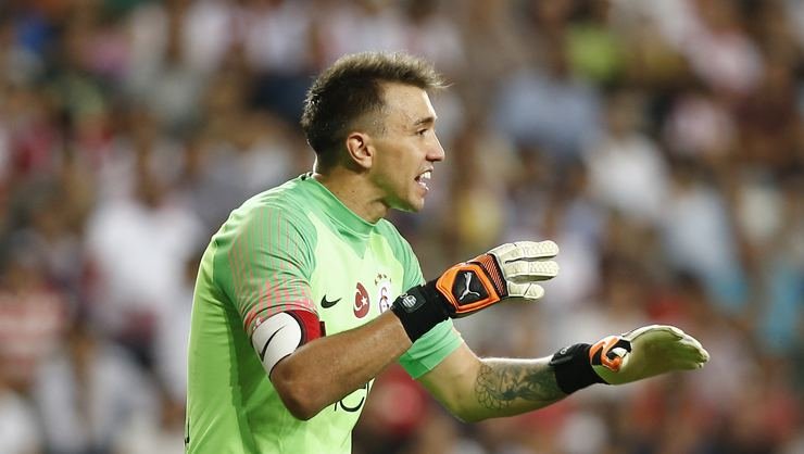 <h2>Geriye kalan sadece Muslera</h2>