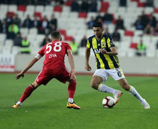 'İsmail Köybaşı canlı yayında yıkıldı!