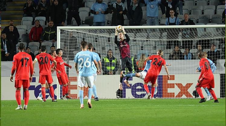 <h2>Maçın olayı</h2>