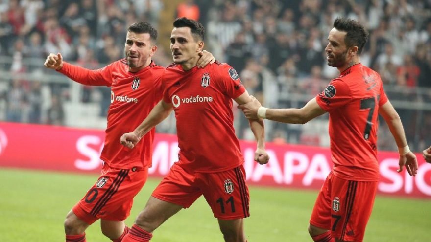 <h2>Mustafa Pektemek: ’’Bekledim, sabrettim, çalıştım’’</h2>