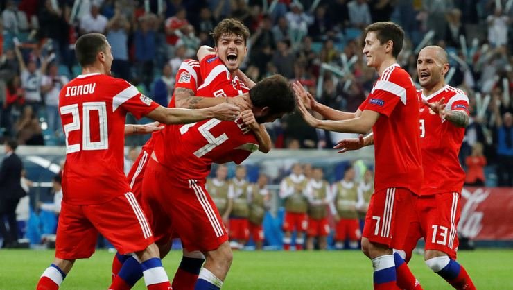 <h2>Neustadter: Gollere devam</h2>