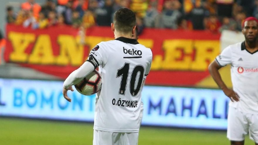 <h2>Oğuzhan yine sola çekti!</h2>