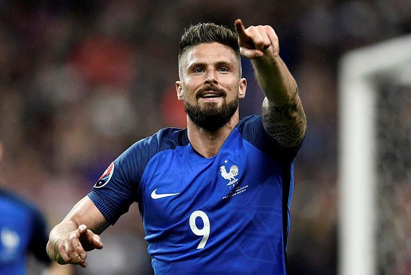 <h2>Olivier Giroud - Chelsea</h2>