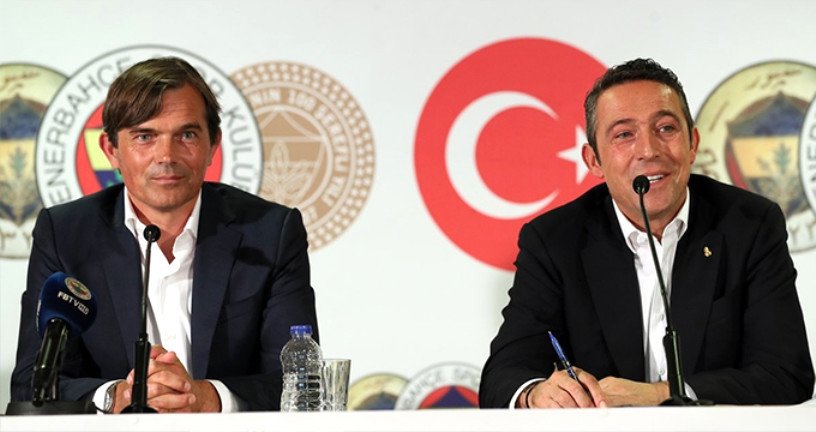 <h2>Phillip Cocu, Ali Koç’a güven aşıladı</h2>