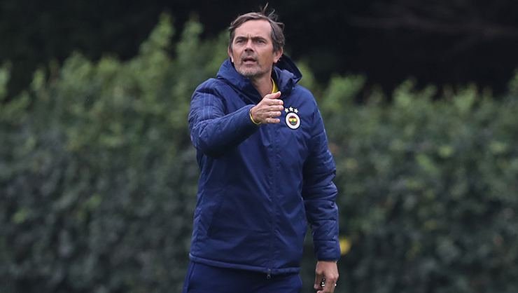 <h2>Phillip Cocu: Kazanmak zorundayız</h2>