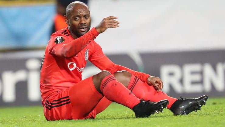 <h2>Şenol Güneş, Vagner Love’dan memnun değil</h2>