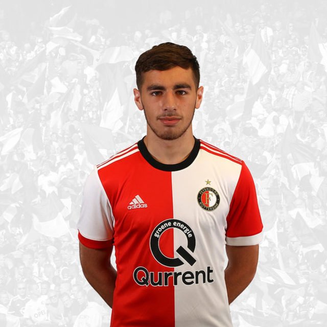 <h2>SKORERLİĞİYLE DİKKAT ÇEKİYOR</h2>