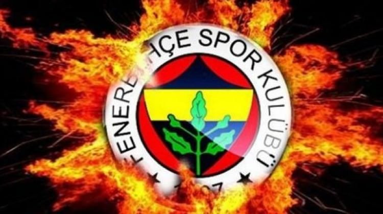 <h2>SON DAKİKA! Fenerbahçe’de 3 oyuncu kadro dışı kaldı</h2>