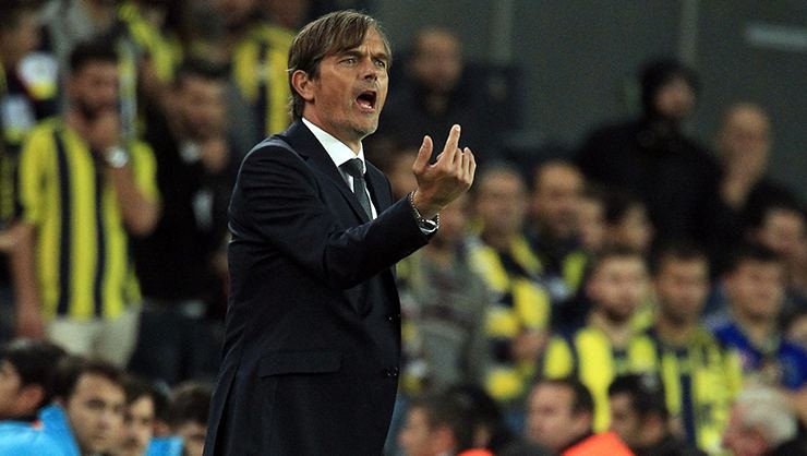 <h2>Spartak Trnava maçının devre arasında Cocu futbolculara ne dedi? İşte galibiyeti getiren konuşma...</h2>