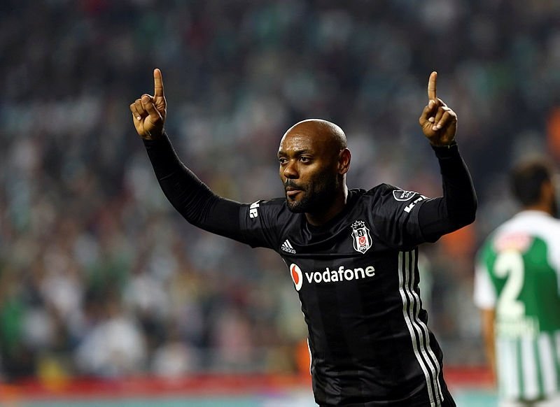 <h2>Vagner Love</h2>