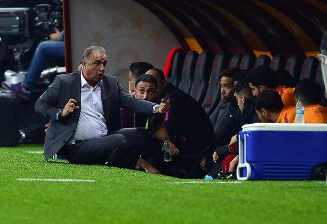 'Ve Fatih Terim'in Schalke planı belli oldu! İşte stoper ve orta saha ikilisi