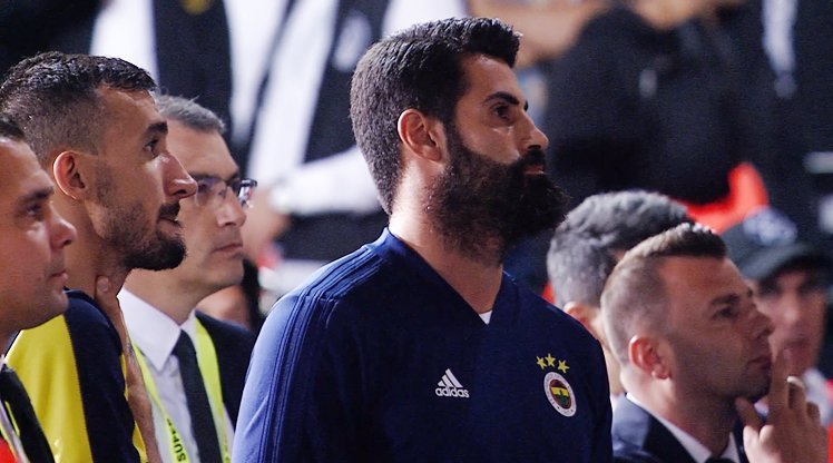 'Volkan Demirel'e şok eden tezahürat!