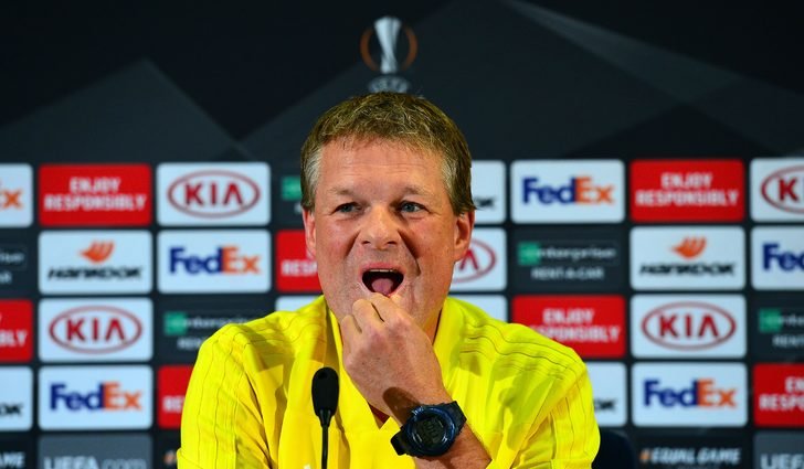 <h2>1 yıl hak mahrumiyeti!  </h2>