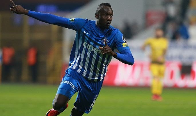 <h2>700 bin Euro’luk Diagne Fener’i solladı!</h2>