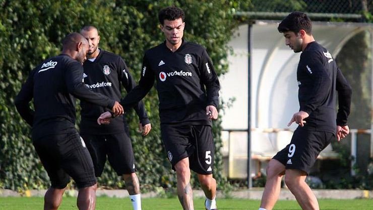 <h2> Beşiktaş, Başakşehir maçının hazırlıklarını tamamladı</h2>