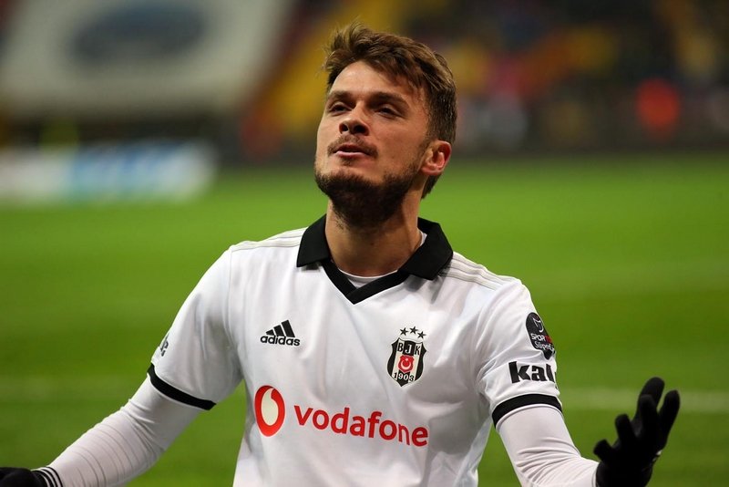 ' Sosyal medyayı sallayan Adem Ljajic paylaşımı
