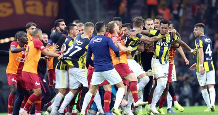 'Alanya ve Trabzon maçları öncesi Fenerbahçe'de şok gelişme