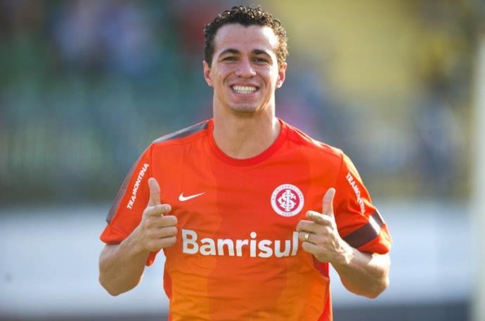 <h2>BEDAVAYA GETİRMEK İSTİYOR</h2>