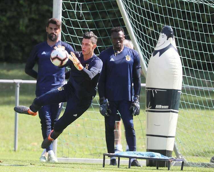 <h2>Berke Özer</h2>