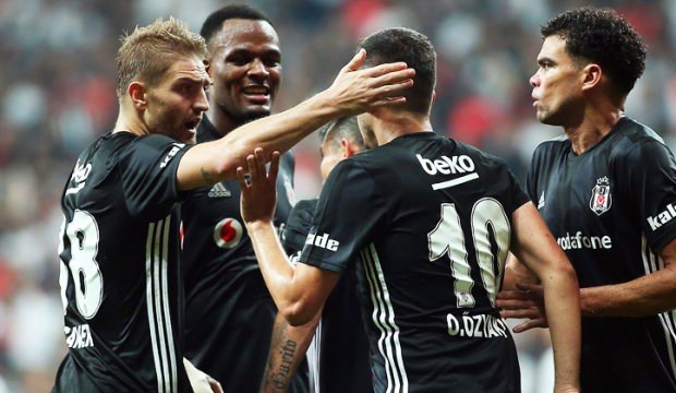 'Beşiktaş'a büyük müjde! Yıldız futbolcu dönüyor