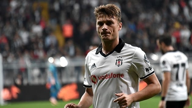 <h2>Beşiktaş’ta Adem Ljajic kararı! Herkes onu bekliyor</h2>