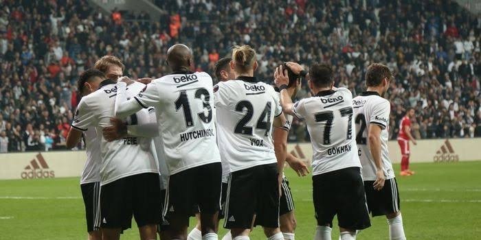 'Beşiktaş'ta deprem! Yıldız futbolcuyu defterden sildi 