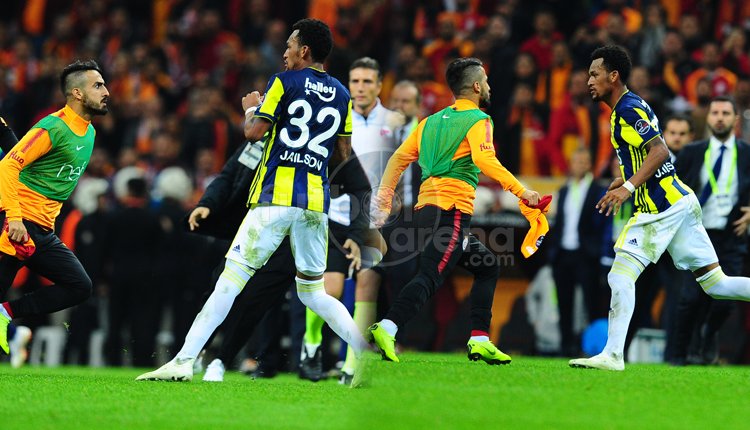 'Derbide herkesin dikkat kesildiği olay! Jailson ve Muğdat