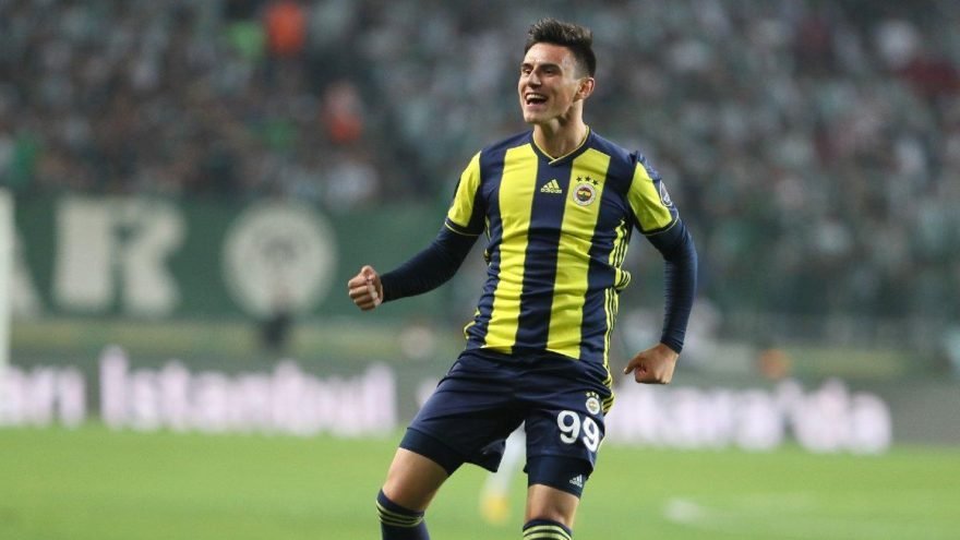 'Eljif Elmas gözyaşlarına boğuldu
