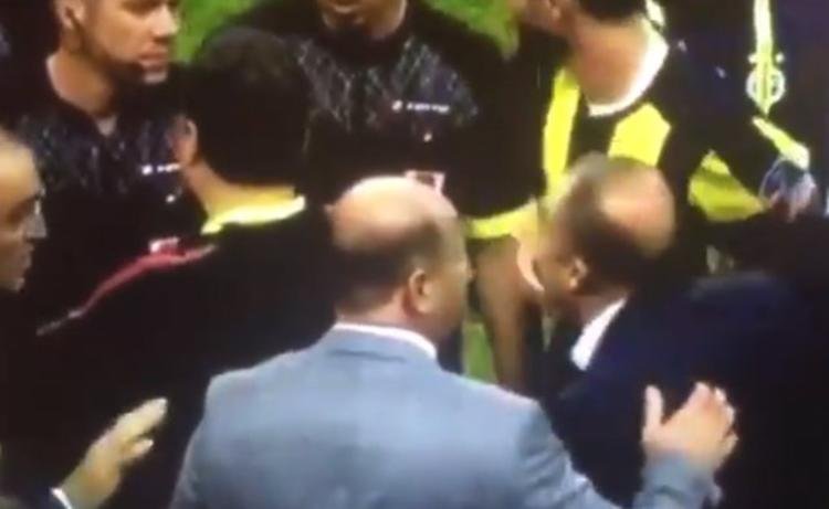 <h2>Fatih Terim’den Fırat Aydınus’a olay hareket! Orada ne dedi?</h2>