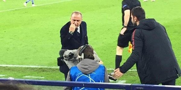 'Fatih Terim'i çıldırtan kişi! Döndü ve ona sinirlendi
