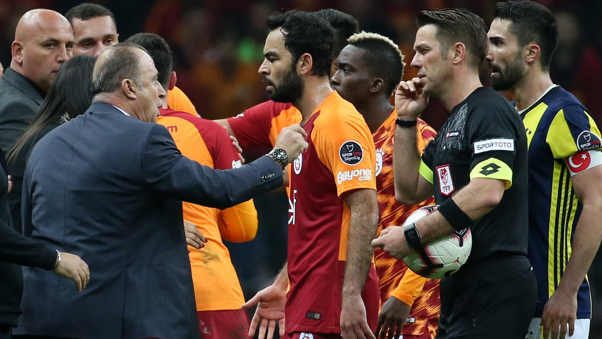 'Fatih Terim'in cezasına tepki gösteren sürpriz isim!